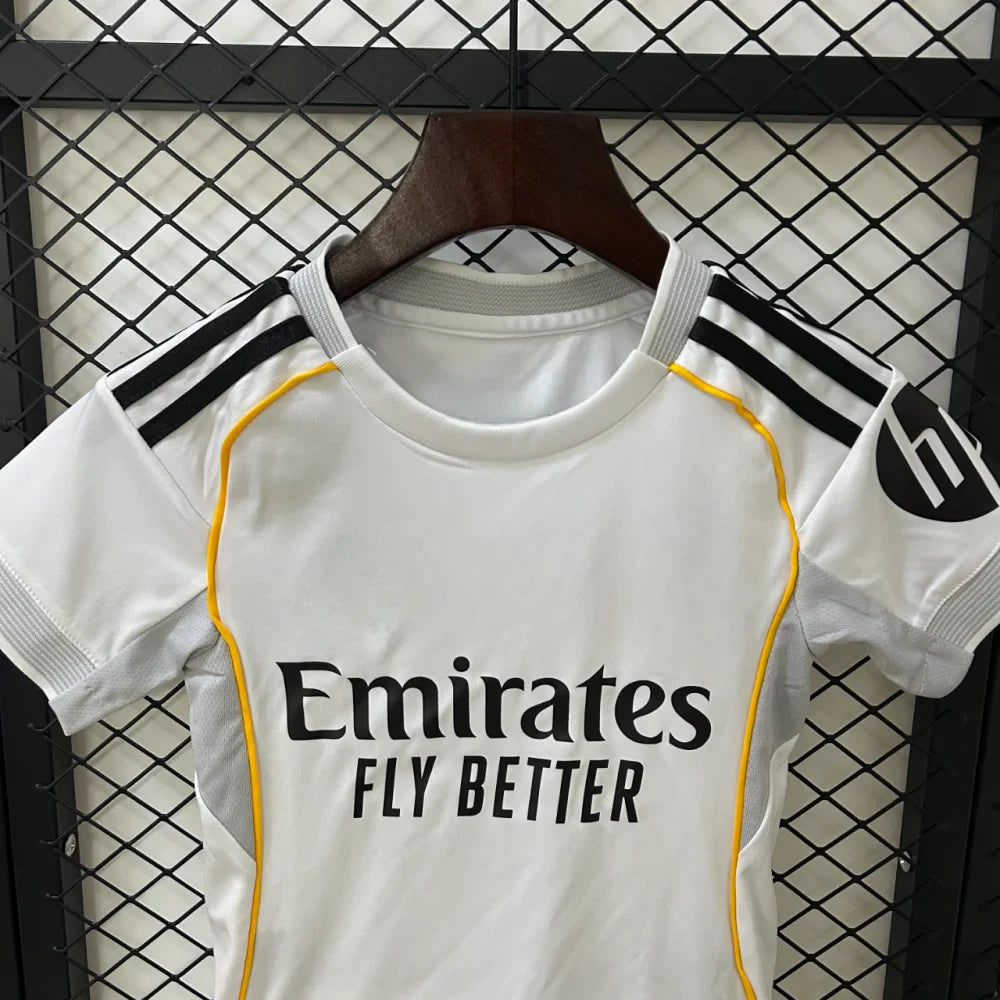 Equipacion R.M. 25-26, Local, Nino