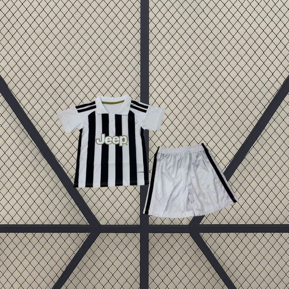 Equipaci�n Juventus 26-27, Local, Ni�o