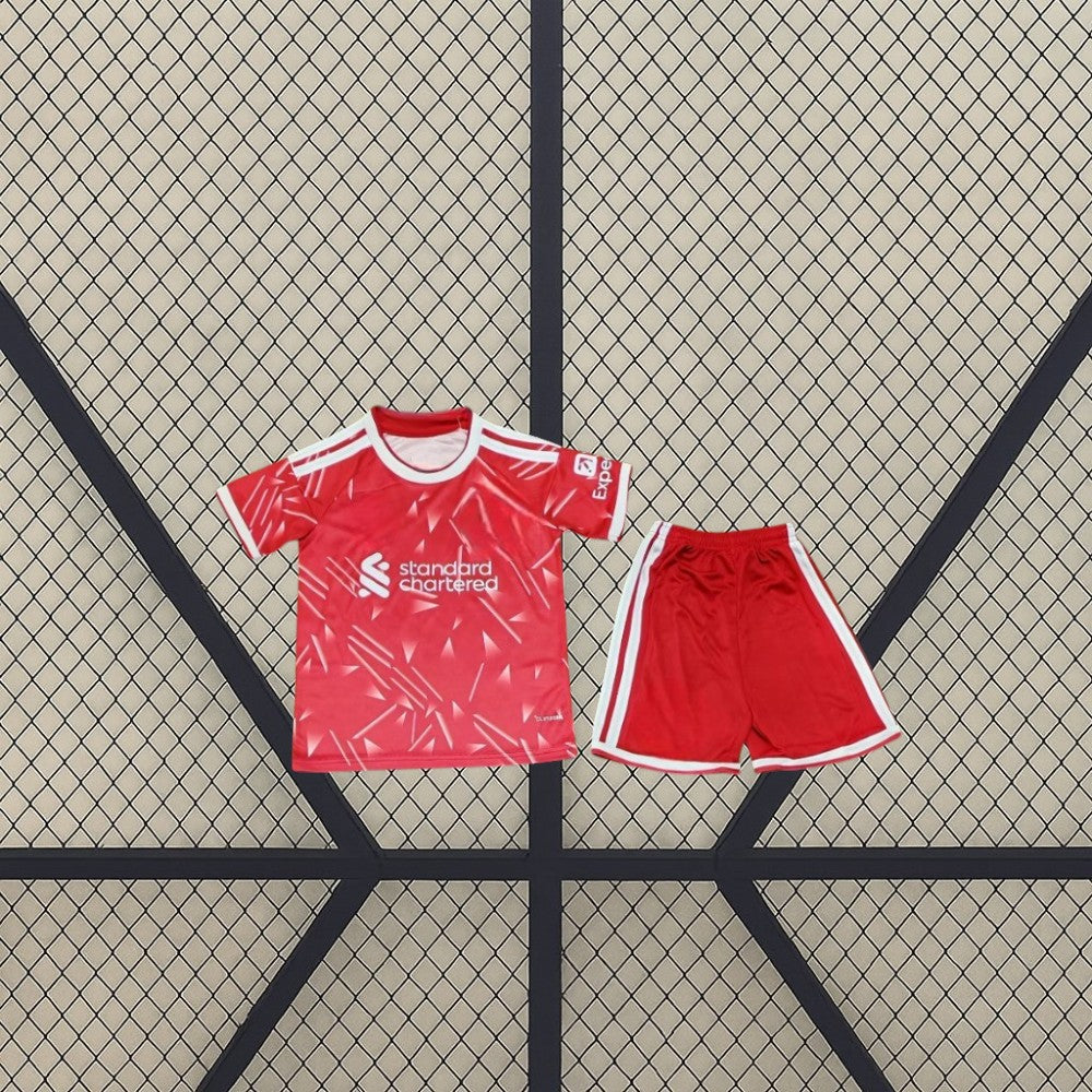 Equipaci�n Liverpool 26-27, Local, Ni�o